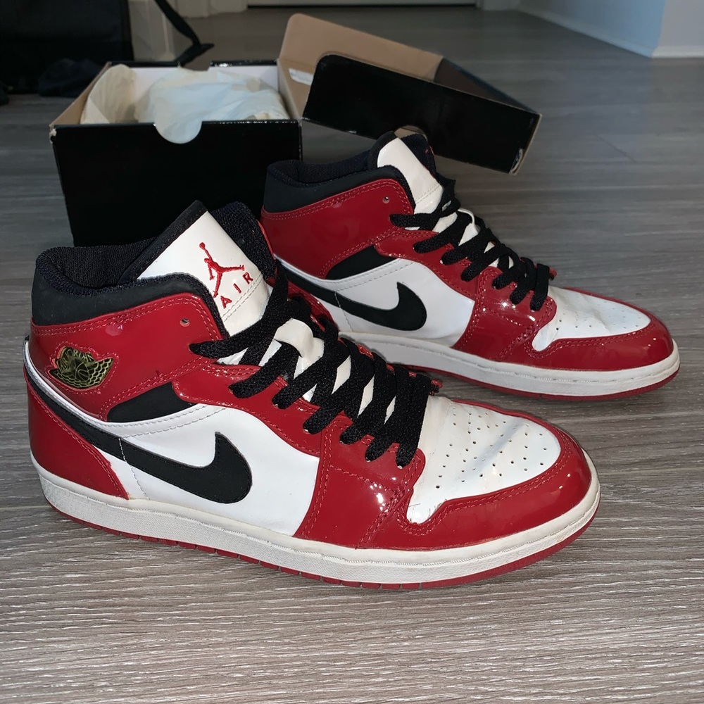 Nike Air Jordan 1 Chicago Mid - Men’s 8.5